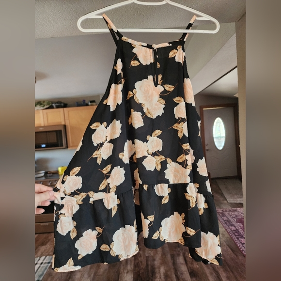 Torrid Floral Sheer Tanktop - Picture 3 of 3